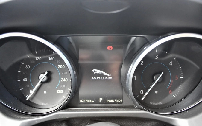 Jaguar XF cena 117800 przebieg: 22000, rok produkcji 2018 z Nowy Targ małe 529